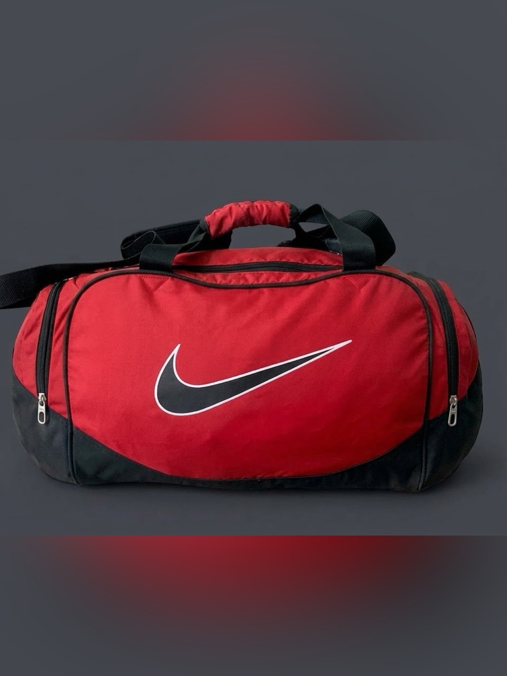 Nike Brasilia 5 Medium Duffel Bag Red and Black